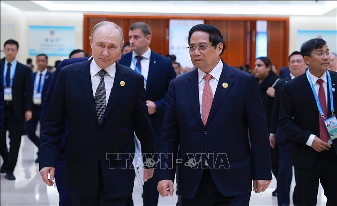 Thủ tướng Phạm Minh Chính hội kiến Tổng thống Nga Vladimir Putin- Ảnh 1.