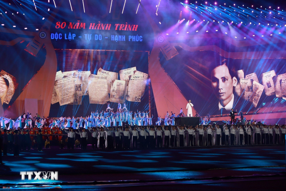 Chương trình nghệ thuật quốc gia đặc biệt “80 năm hành trình Độc lập-Tự do-Hạnh phúc”- Ảnh 3. Chương trình nghệ thuật quốc gia đặc biệt “80 năm hành trình Độc lập-Tự do-Hạnh phúc”- Ảnh 3.