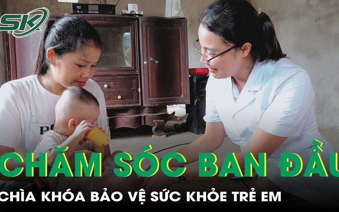 Chuẩn hóa chất lượng, nâng cao năng lực chăm sóc sức khỏe ban đầu- Ảnh 4. Chăm sóc ban đầu tại nhà - chìa khóa bảo vệ sức khỏe cho trẻ em vùng dân tộc thiểu số