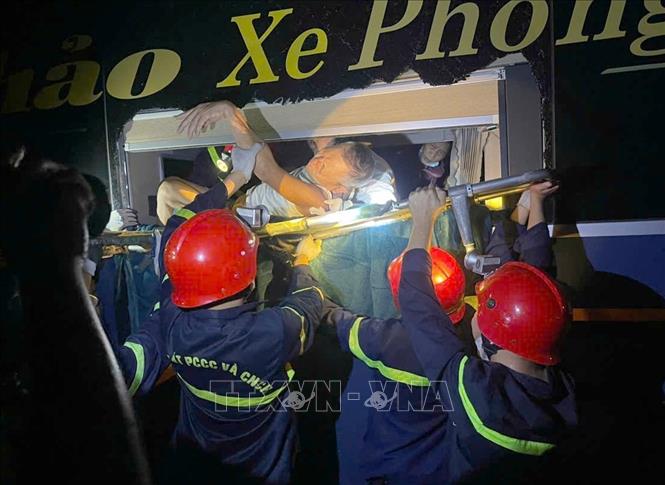Đà Nẵng: Kịp thời giải cứu 12 nạn nhân sau vụ tai nạn giao thông liên hoàn- Ảnh 1.