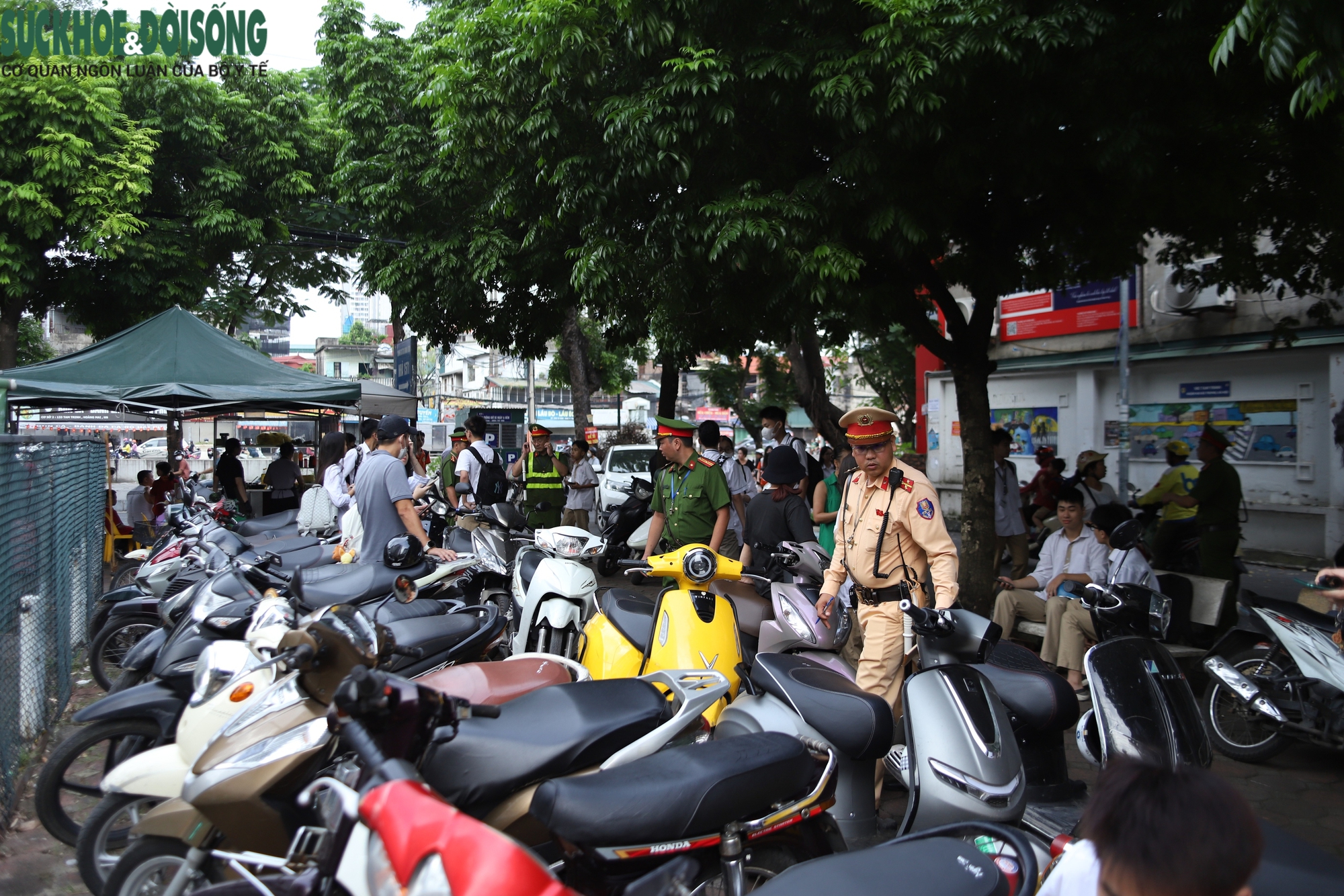 Hà Nội mở cao điểm xử lý vi phạm giao thông đối với học sinh và phụ huynh- Ảnh 5.