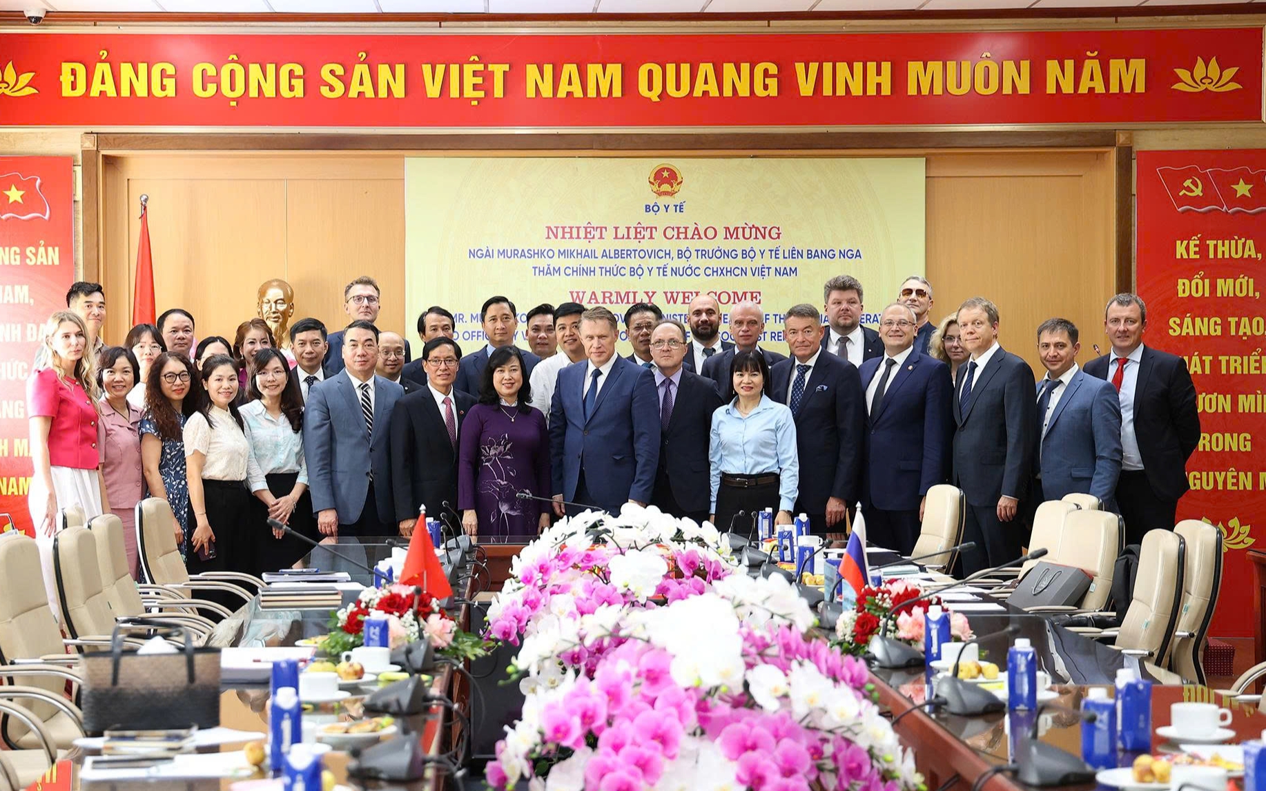 Bộ trưởng Bộ Y tế Việt Nam - Bộ trưởng Y tế Liên bang Nga hội đàm thúc đẩy hợp tác song phương