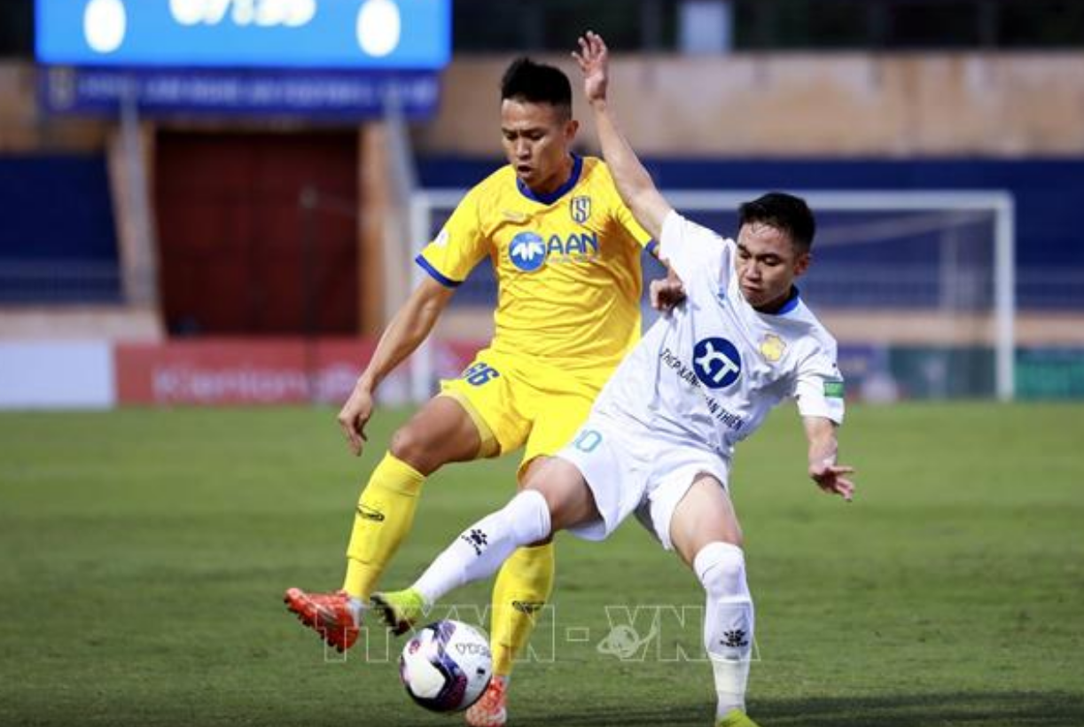 Công an TP Hồ Chí Minh – Nam Định: Điểm tựa sân Thống Nhất- Ảnh 2. Công an TP Hồ Chí Minh – Nam Định: Điểm tựa sân Thống Nhất- Ảnh 2.