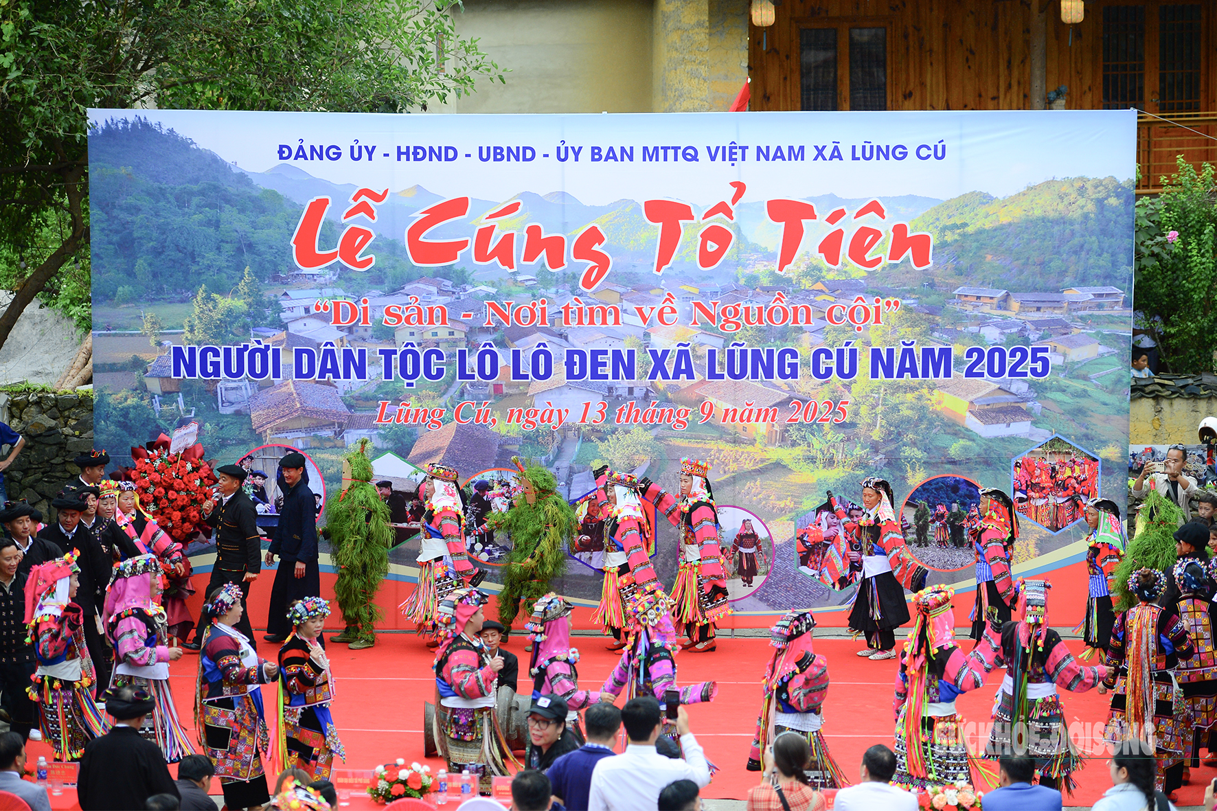 Lễ cúng tổ tiên của người Lô Lô nơi cực Bắc Tổ quốc- Ảnh 3. Lễ cúng tổ tiên của người Lô Lô nơi cực Bắc Tổ quốc- Ảnh 3.