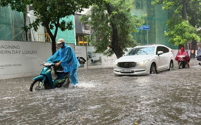 Miền Bắc liên tiếp mưa dông rải rác những ngày tới