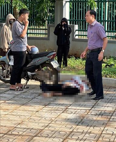 Đồng Nai: Làm rõ vụ nam học sinh tử vong sau khi đi xe đạp điện té ngã trong trường học- Ảnh 1. Đồng Nai: Làm rõ vụ nam học sinh tử vong sau khi đi xe đạp điện té ngã trong trường học- Ảnh 1.