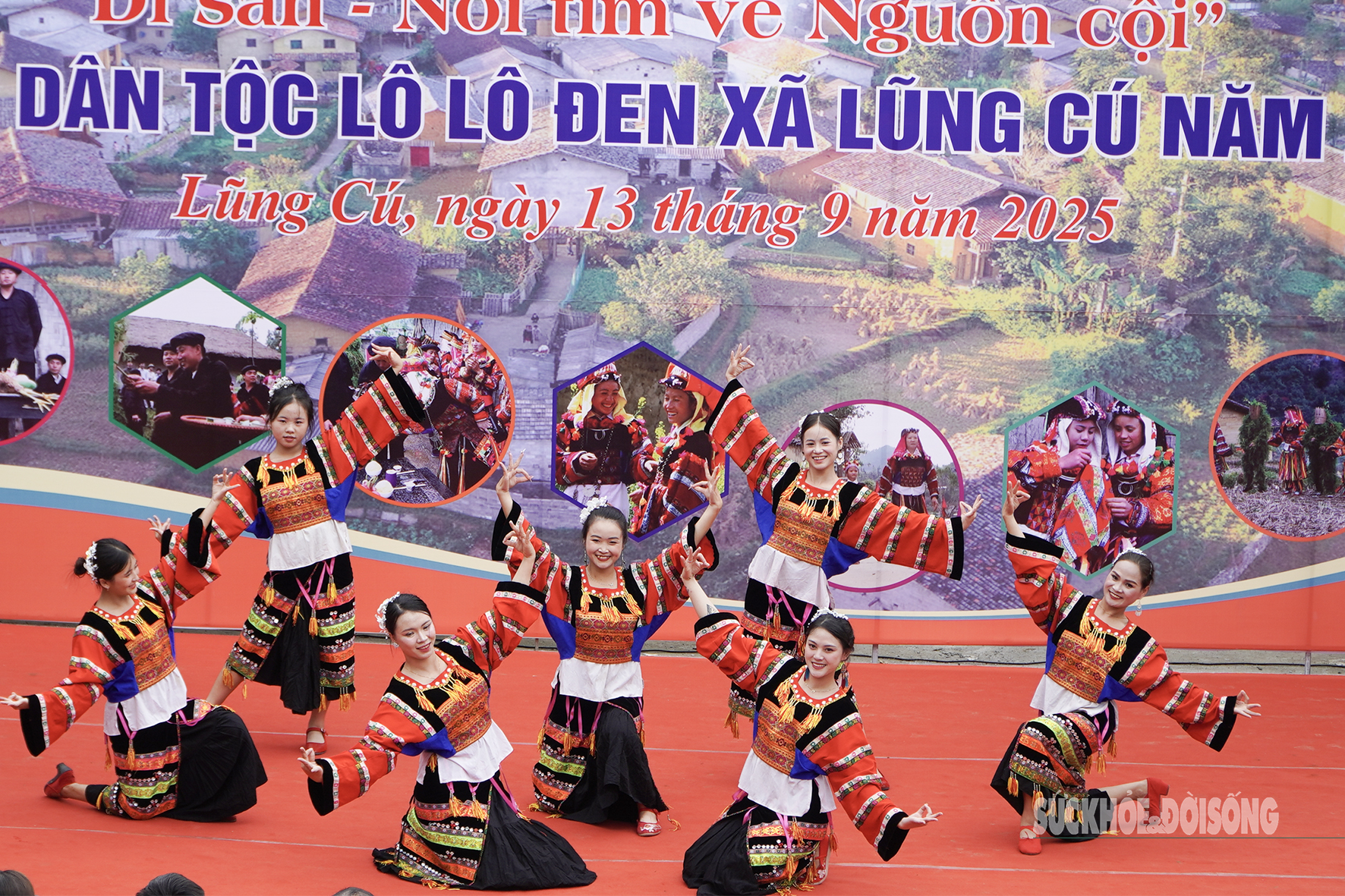 Vẻ đẹp sơn cước của cô gái Lô Lô khoe sắc trong ngày hội- Ảnh 2.