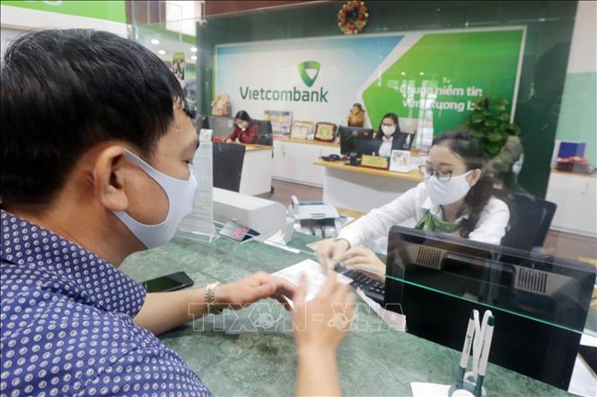 Từ 15/9, các ngân hàng phải duy trì tỷ lệ an toàn vốn tối thiểu 8%- Ảnh 1. Từ 15/9, các ngân hàng phải duy trì tỷ lệ an toàn vốn tối thiểu 8%- Ảnh 1.