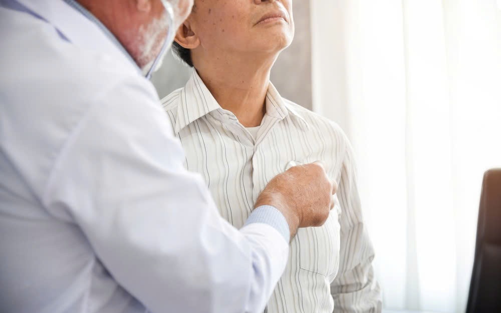 Vì sao cần sàng lọc định kỳ các bệnh không lây nhiễm ở người có HIV?