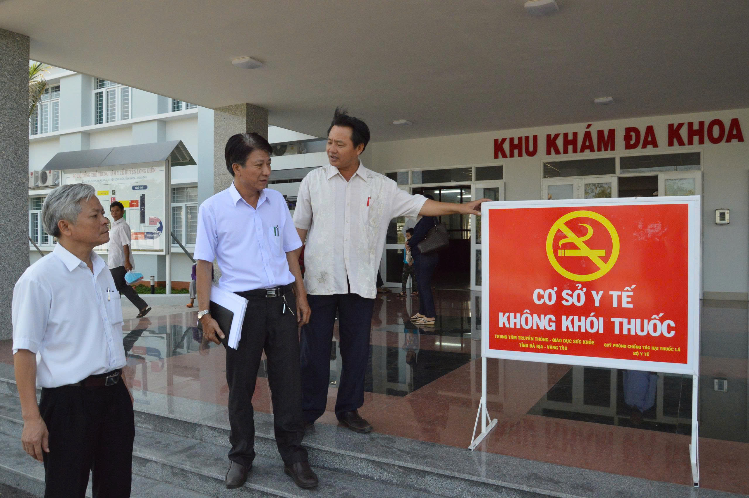 Gia hạn thời gian nhận hồ sơ dự thi vòng Sơ khảo Cuộc thi ‘Cơ sở y tế không khói thuốc lá’ lần thứ I đến ngày 7/11
- Ảnh 1. Gia hạn thời gian nhận hồ sơ dự thi vòng Sơ khảo Cuộc thi ‘Cơ sở y tế không khói thuốc lá’ lần thứ I đến ngày 7/11
- Ảnh 1.