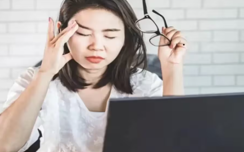 Làm việc với màn hình lâu, cách nào để giảm mỏi mắt?