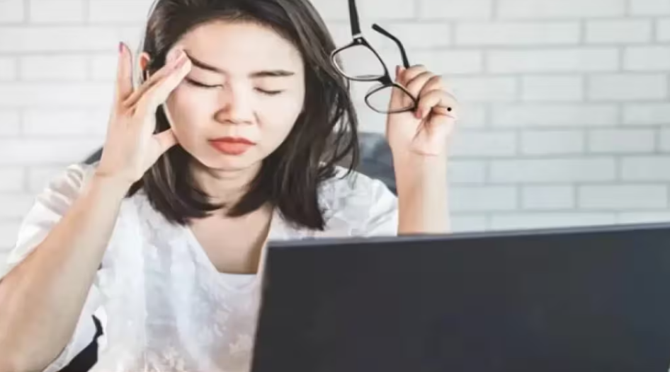 Làm việc với màn hình lâu, cách nào để giảm mỏi mắt?- Ảnh 1.