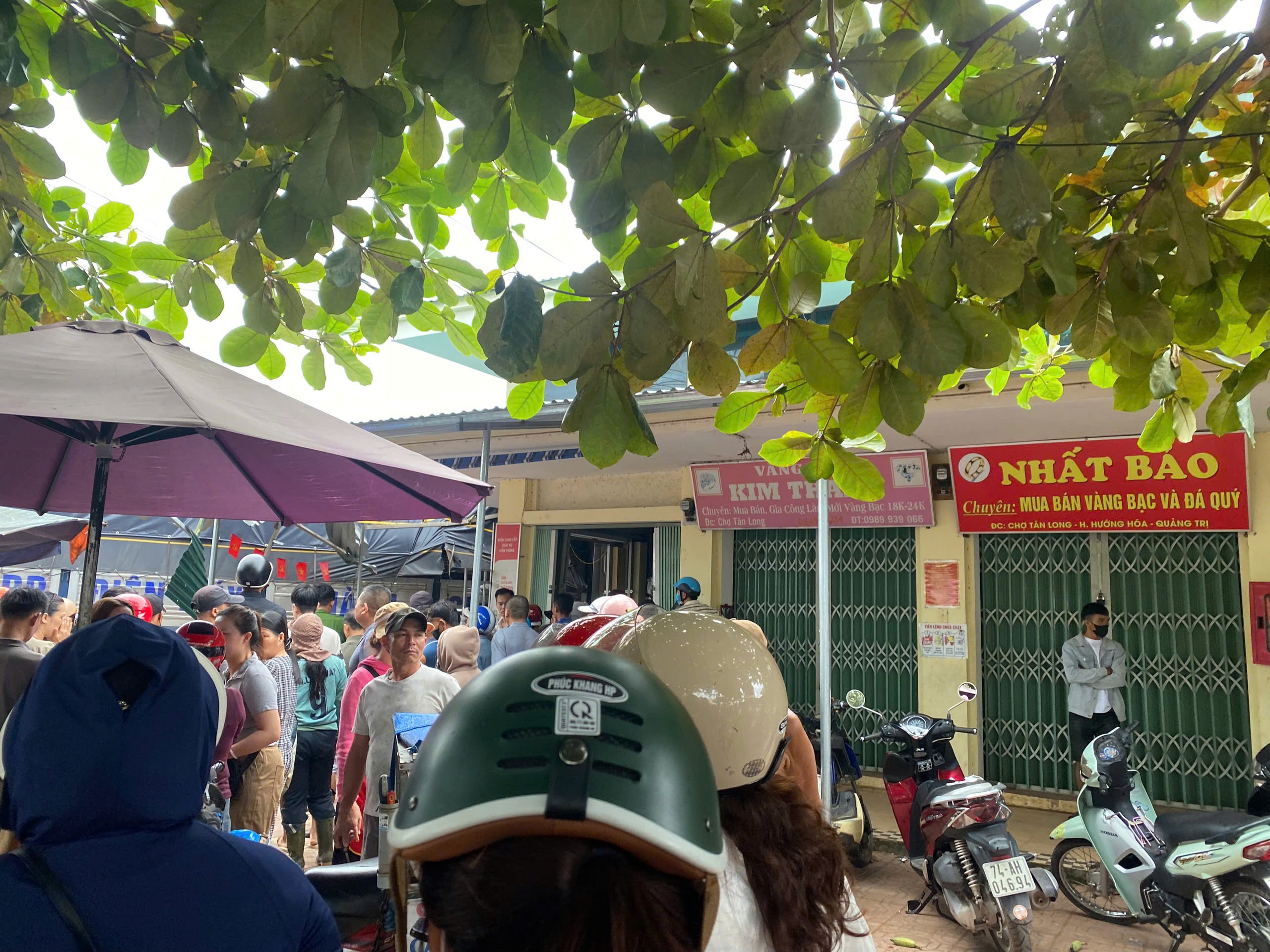 Nguyên nhân ban đầu vụ xe tải lao vào chợ khiến nhiều người thương vong- Ảnh 2. Nguyên nhân ban đầu vụ xe tải lao vào chợ khiến nhiều người thương vong- Ảnh 2.
