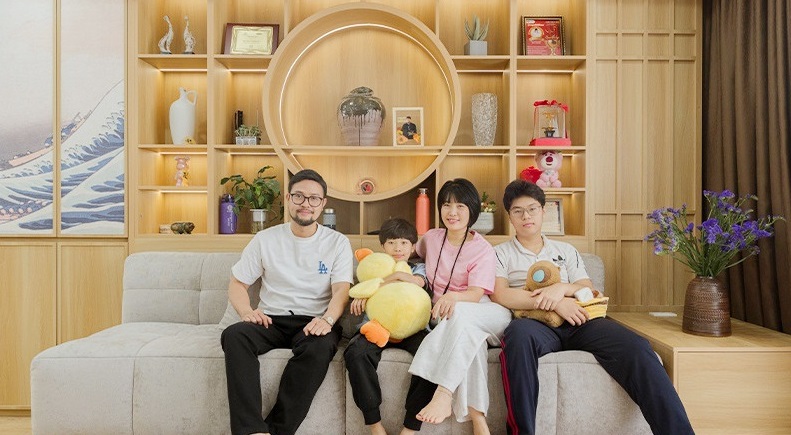 Nam diễn viên quê Hưng Yên đang gây tranh cãi trong phim 'Có anh, nơi ấy bình yên' là ai?- Ảnh 10. Nam diễn viên quê Hưng Yên đang gây tranh cãi trong phim 'Có anh, nơi ấy bình yên' là ai?- Ảnh 10.
