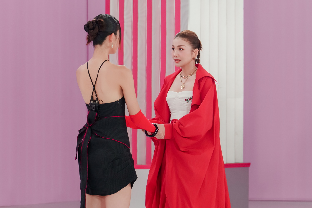 Thí sinh quê Lâm Đồng gây tranh cãi khi xin rút khỏi 'Vietnam's Next Top Model' là ai?- Ảnh 3. Thí sinh quê Lâm Đồng gây tranh cãi khi xin rút khỏi 'Vietnam's Next Top Model' là ai?- Ảnh 3.