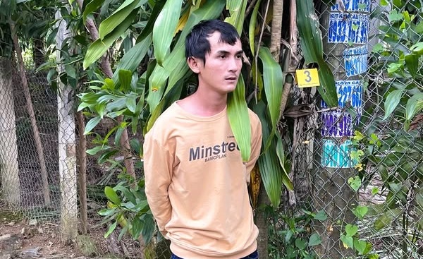 Bị nhắc nhở, thanh niên ở Đồng Nai dùng dao đâm trọng thương người khác- Ảnh 1.