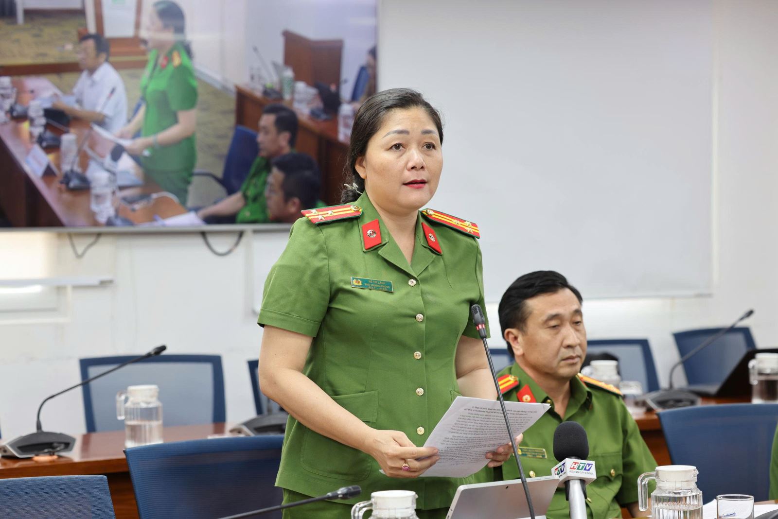 TP Hồ Chí Minh: Mở đường dây nóng 24/24 hỗ trợ người dân thực hiện các thủ tục cư trú- Ảnh 1.
