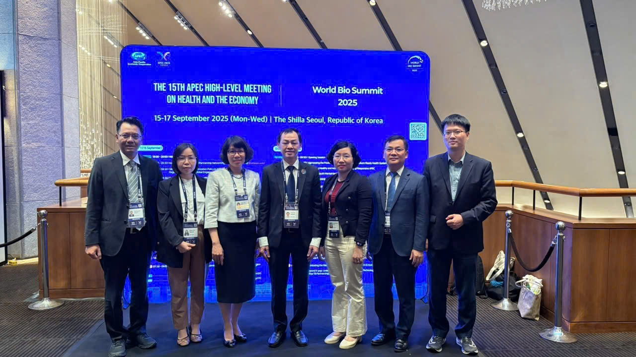 Thứ trưởng Nguyễn Tri Thức tham dự họp Cấp cao lần thứ 15 của APEC về Y tế và Kinh tế tại Hàn Quốc- Ảnh 15.