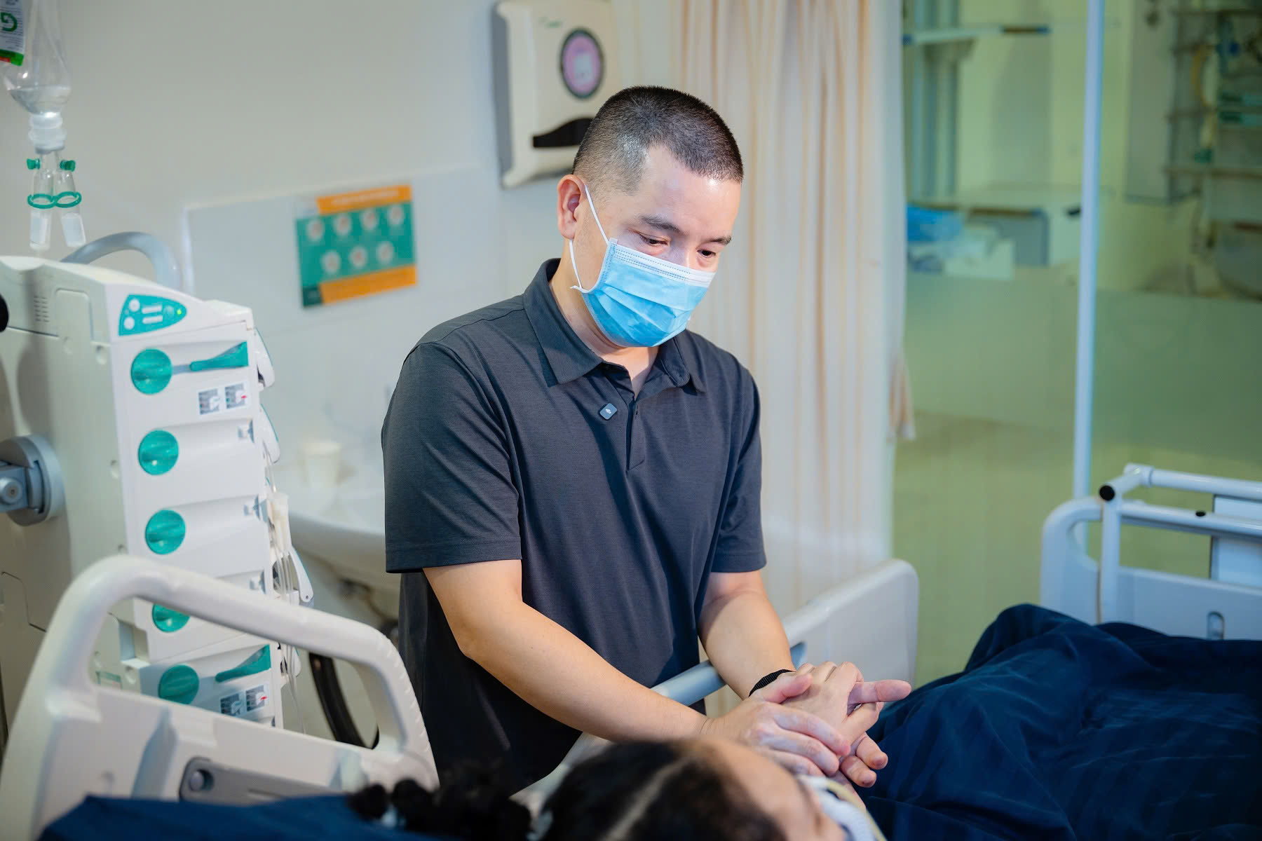 Hiến gan cứu vợ, chồng nói một câu khiến ai nghe cũng nghẹn lời- Ảnh 3.