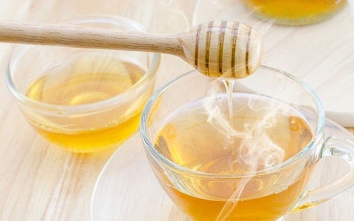 Những lợi ích bất ngờ khi uống nước mật ong ấm buổi sáng