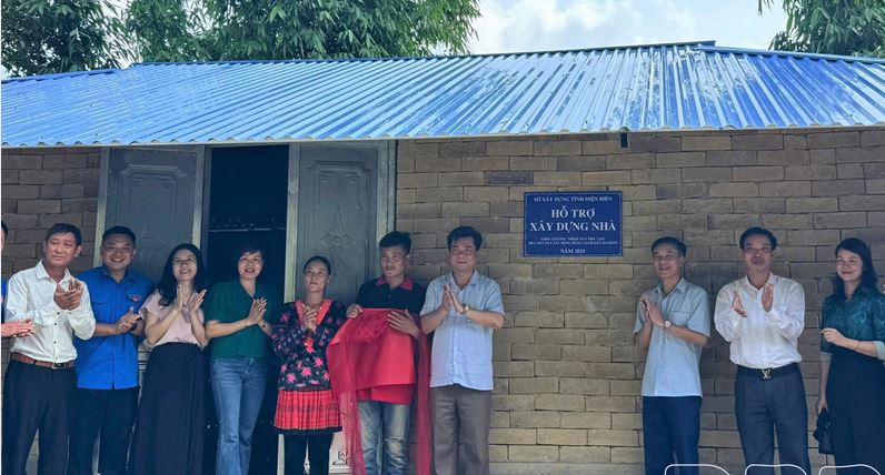 Điểm sáng trong triển khai chương trình xóa nhà tạm, nhà dột nát ở Điện Biên- Ảnh 2.