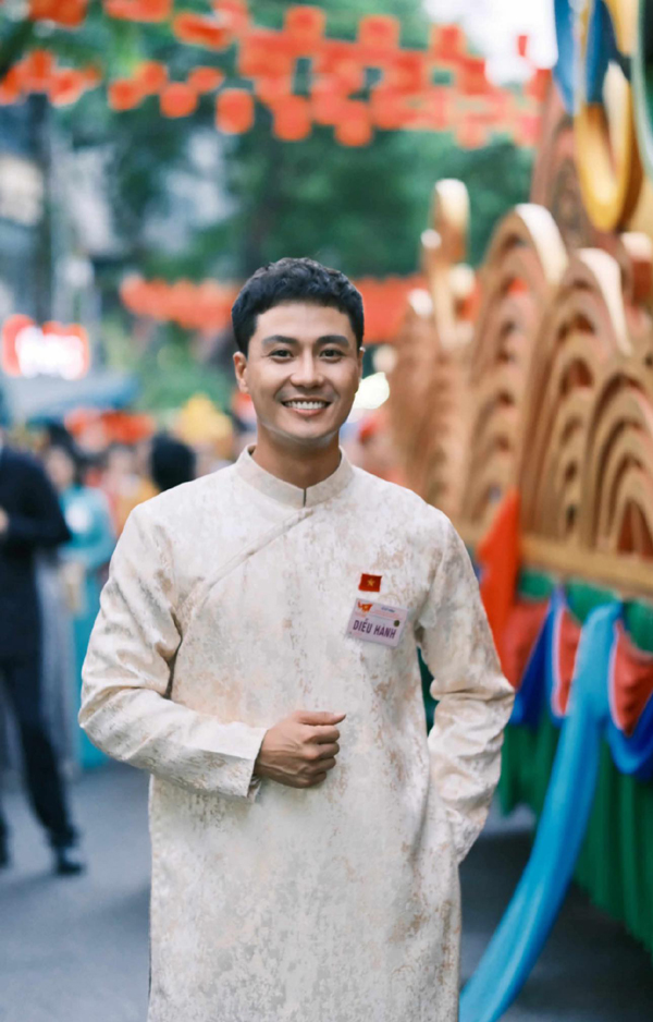 ‘Nam thần’ VFC vào vai cảnh vệ đối đầu Thái Hòa trong Tử chiến trên không và đời tư kín tiếng- Ảnh 3.