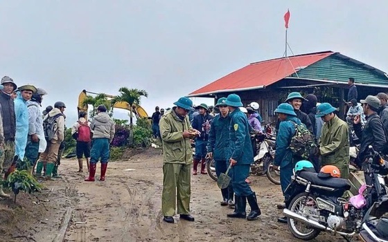 Tìm thấy cụ ông 78 tuổi sau 5 ngày lạc trong rừng- Ảnh 2.