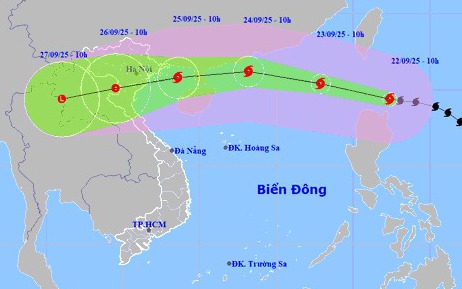 Triển khai gấp các biện pháp ứng phó với bão Ragasa- Ảnh 3. Thủ tướng yêu cầu triển khai ngay các biện pháp ứng phó siêu bão Ragasa với tinh thần quyết liệt nhất