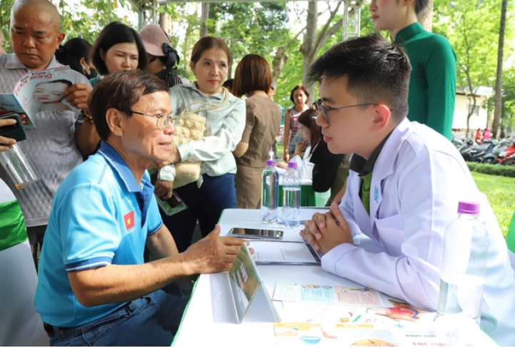 Chương trình Tư vấn Dinh dưỡng miễn phí tại ‘Ngày Dinh dưỡng cộng đồng’ Lần 5 – Công viên Thống Nhất (Hà Nội)- Ảnh 1.