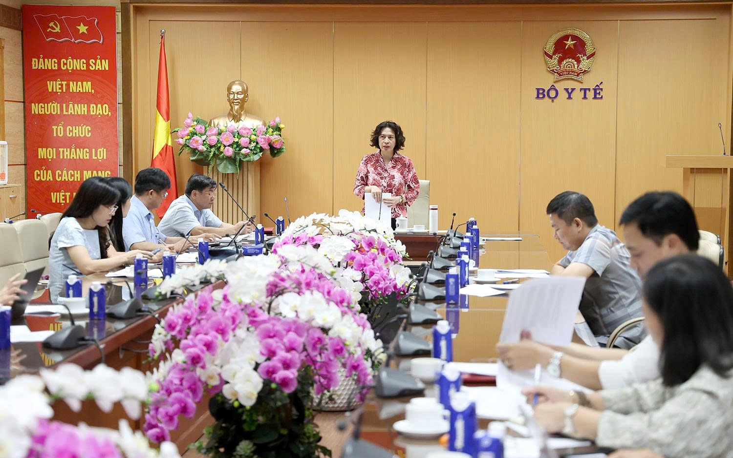 Bộ Y tế hướng dẫn mới nhất chức năng, nhiệm vụ, quyền hạn của Trạm Y tế xã, phường- Ảnh 5. Bộ Y tế nỗ lực xây dựng, hoàn thiện thể chế để Trạm Y tế xã, phường, đặc khu hoạt động hiệu quả