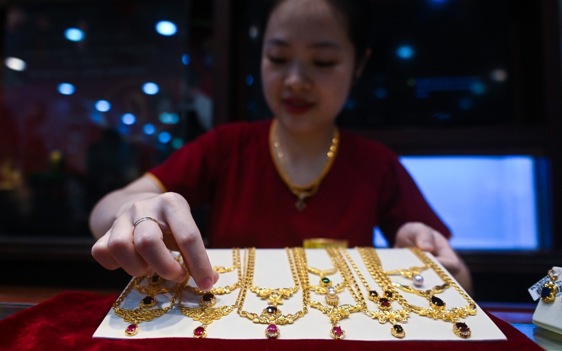 Giá vàng hôm nay ngày 26/9 nằm yên nghe ngóng