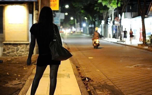 Thứ trưởng Bộ Y tế Nguyễn Thị Liên Hương: Chuyển hướng tiếp cận nhân văn hơn trong phòng, chống mại dâm- Ảnh 3.