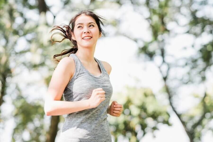 Nên tắm nước nóng hay nước lạnh sau khi tập luyện?- Ảnh 1.