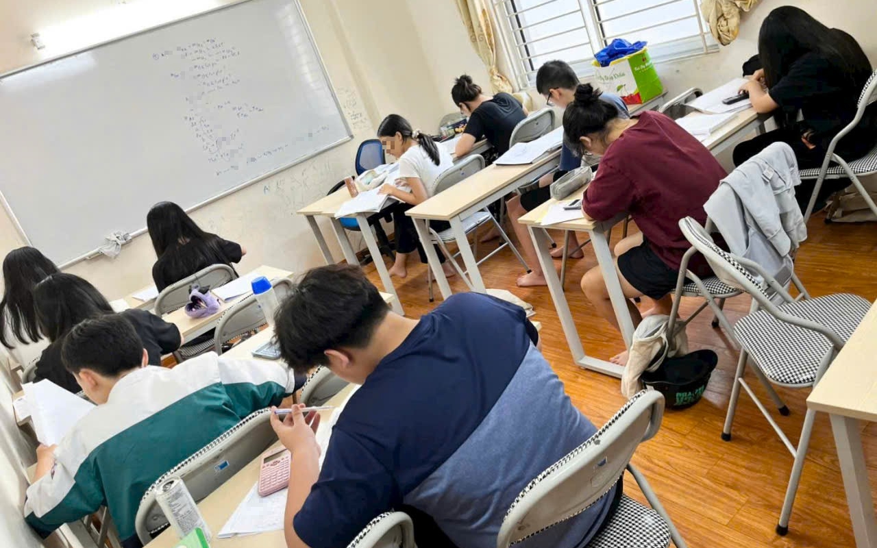 Điều chỉnh quy định dạy thêm: Phụ huynh kỳ vọng sự thay đổi thực chất- Ảnh 2. Phạt đến 20 triệu đồng nếu dạy thêm sai quy định: Áp lực mưu sinh có giảm đi?