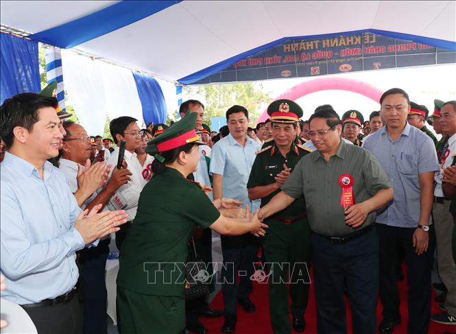 Thủ tướng Phạm Minh Chính dự lễ khánh thành cầu Phong Châu mới- Ảnh 3.