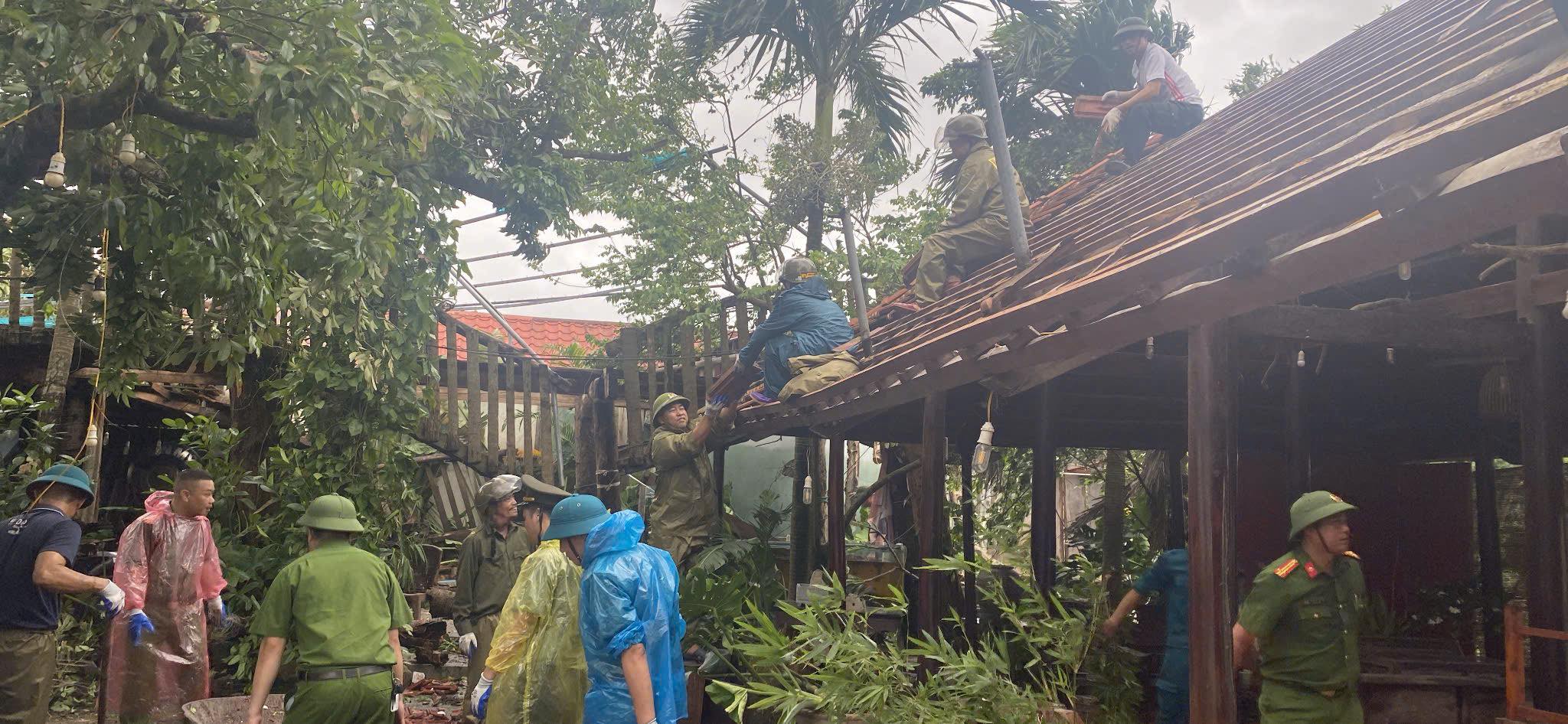 Lốc xoáy ở Hải Phòng, nhiều người bị thương, hàng trăm ngôi nhà, công trình bị tốc mái- Ảnh 6.