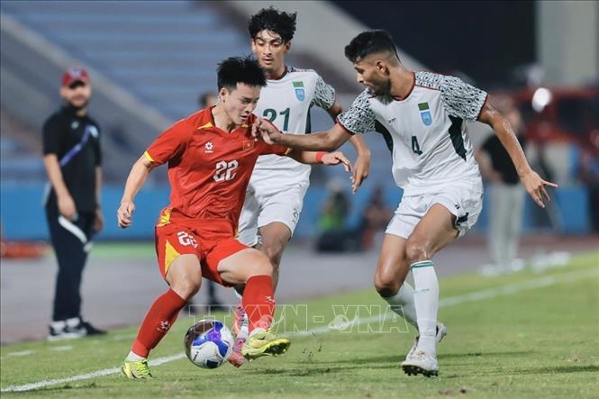 Vòng loại U23 châu Á 2026: Vượt qua Bangladesh với tỷ số 2-0, U23 Việt Nam tự tin đi tiếp- Ảnh 1.