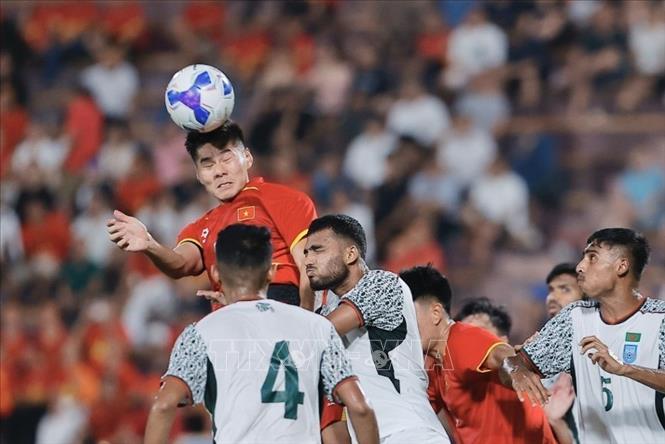 Vòng loại U23 châu Á 2026: Vượt qua Bangladesh với tỷ số 2-0, U23 Việt Nam tự tin đi tiếp- Ảnh 2.