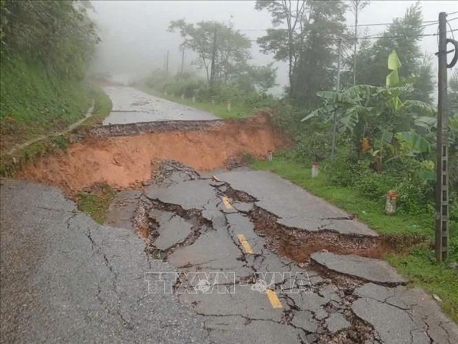 Cao Bằng: Bão số 10 gây thiệt hại nghiêm trọng, khẩn trương triển khai biện pháp ứng phó- Ảnh 2.