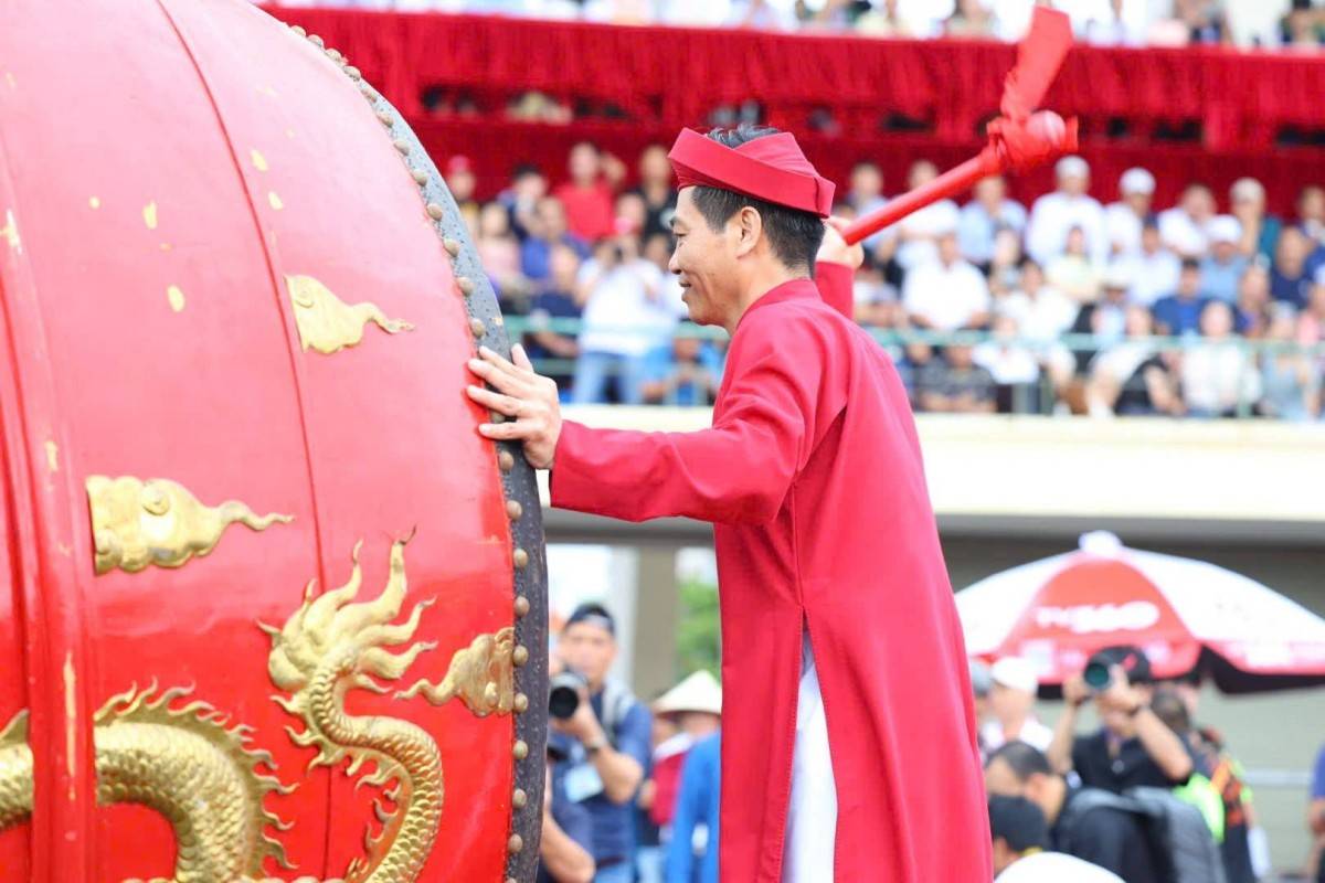 Giải mã sức hút Lễ hội chọi trâu Đồ Sơn - di sản văn hóa biển độc đáo- Ảnh 9. Giải mã sức hút Lễ hội chọi trâu Đồ Sơn - di sản văn hóa biển độc đáo- Ảnh 9.