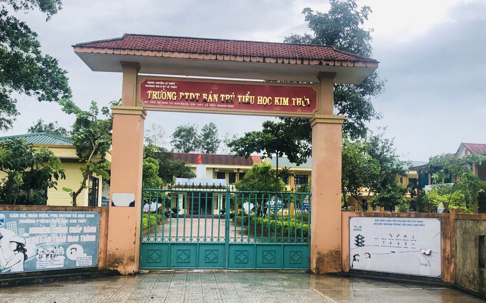 Vụ 40 học sinh nghi bị ngộ độc thực phẩm: Phụ huynh không đưa con đến trường sau khi xuất viện