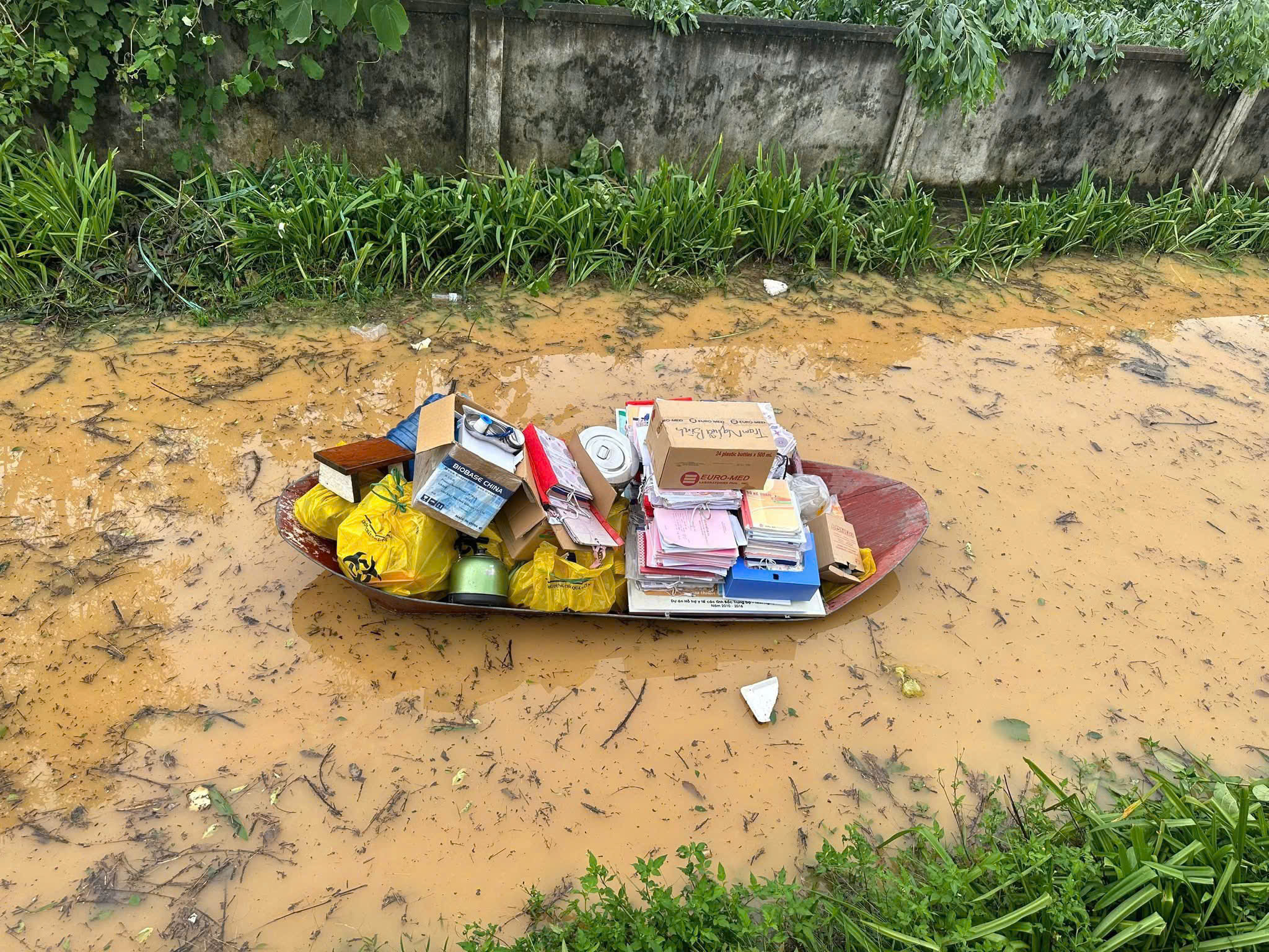 Phòng bệnh tiêu chảy mùa mưa bão- Ảnh 1.
