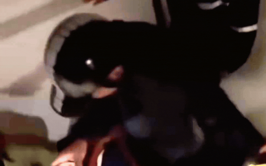 Hà Nội: Thang máy rơi xuống hầm ngập nước, một nạn nhân được cứu sống kịp thời