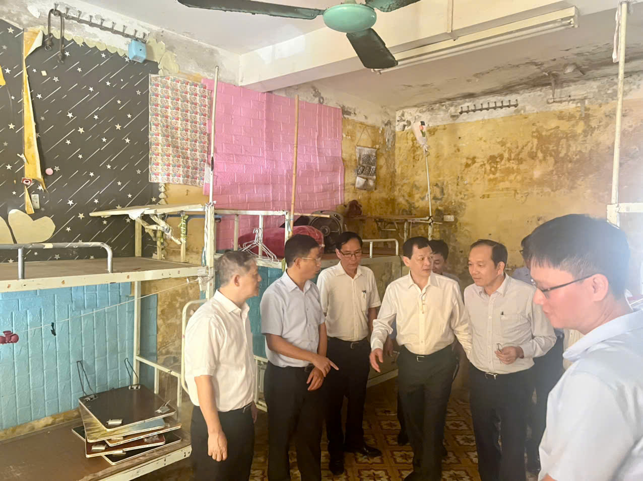 Đẩy mạnh đào tạo dược lâm sàng, quản lý dược để chăm sóc sức khoẻ nhân dân tốt hơn- Ảnh 6.
