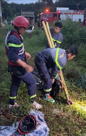 Cứu sống kịp thời người đàn ông rơi xuống giếng sâu hơn 20m- Ảnh 3.