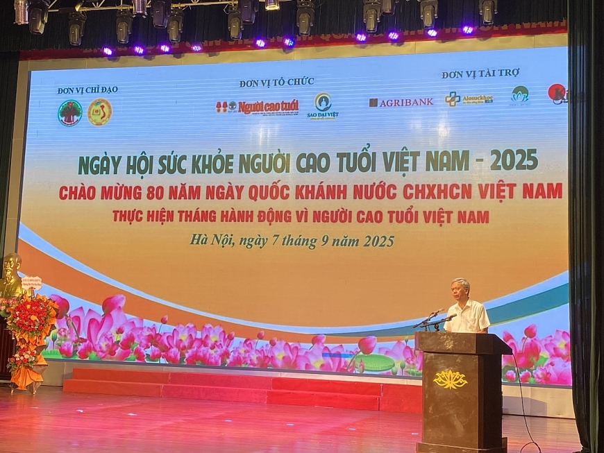 Việt Nam bước vào già hoá dân số, chăm sóc sức khoẻ người cao tuổi là yêu cầu cấp thiết- Ảnh 2. Việt Nam bước vào già hoá dân số, chăm sóc sức khoẻ người cao tuổi là yêu cầu cấp thiết- Ảnh 2.