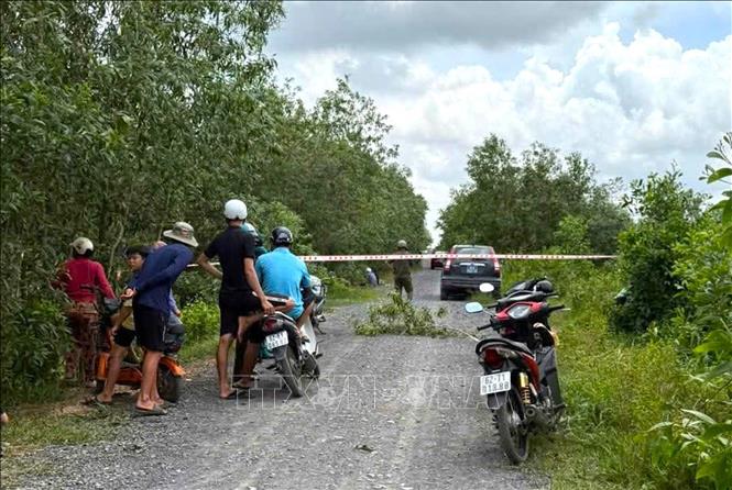 Bắt giữ nghi phạm giết người, phi tang thi thể xuống kênh- Ảnh 1.