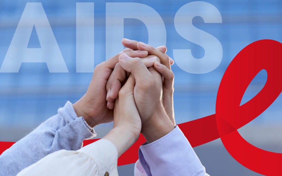 Cha mẹ - Người quan trọng đồng hành với trẻ nhiễm HIV ở tuổi dậy thì
