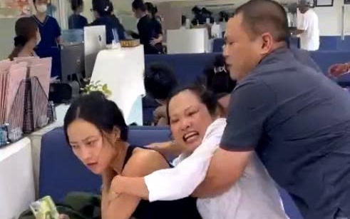Bộ Y tế vào cuộc vụ nhân viên y tế hành hung người bệnh tại nha khoa Tuyết Chinh - TP Hồ Chí Minh