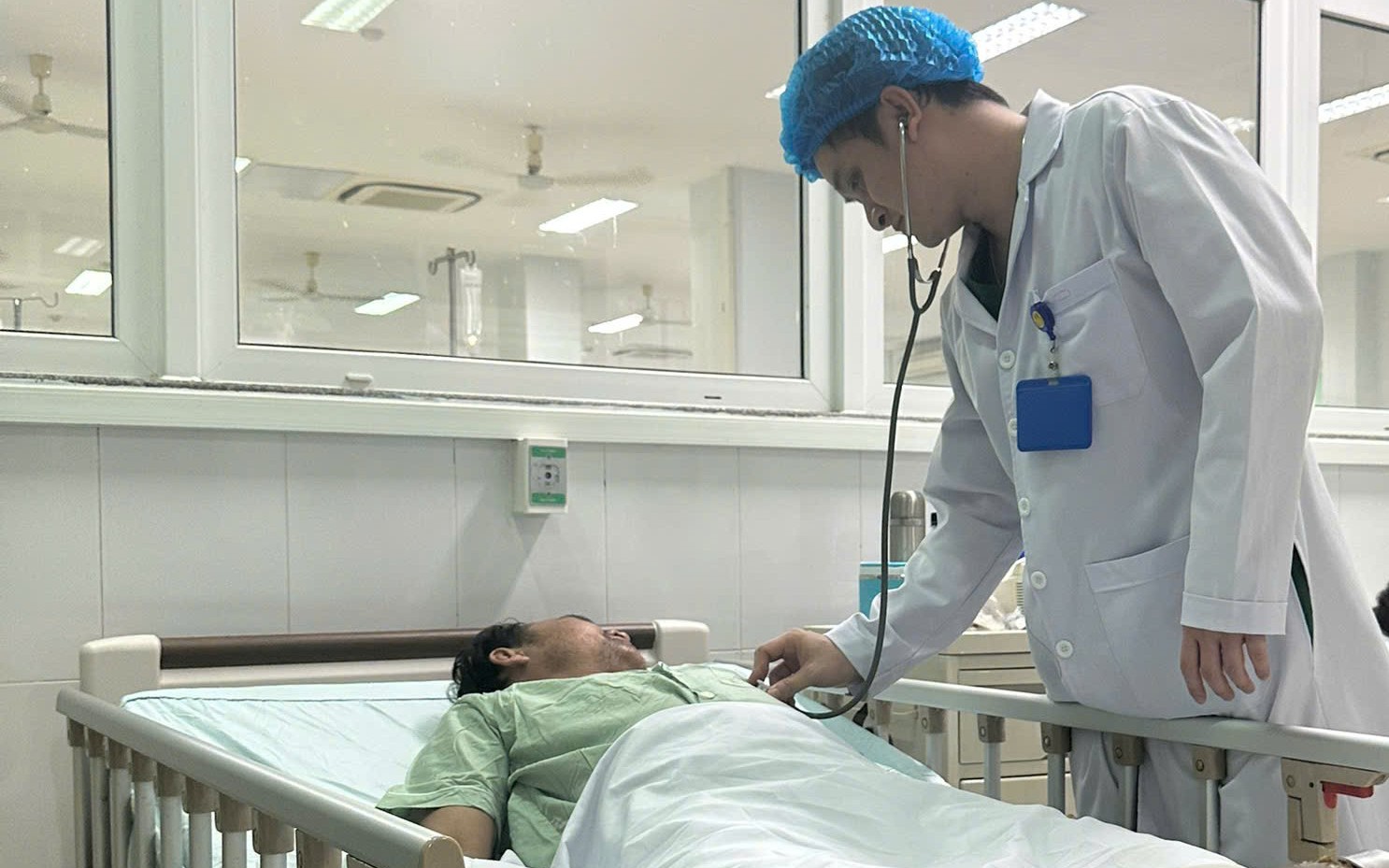 Ngừng tim 30 phút do nhồi máu cơ tim, bệnh nhân hồi sinh kỳ diệu